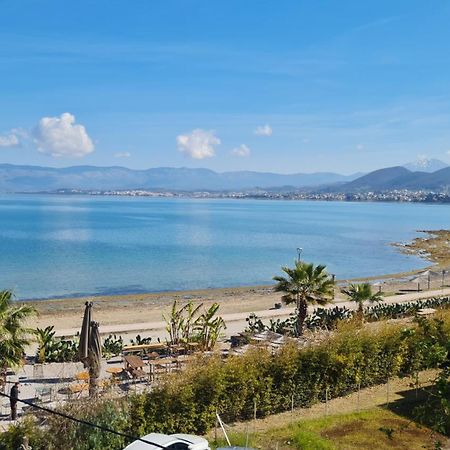Seaside Apartment - Charlie'S House Халкида Экстерьер фото