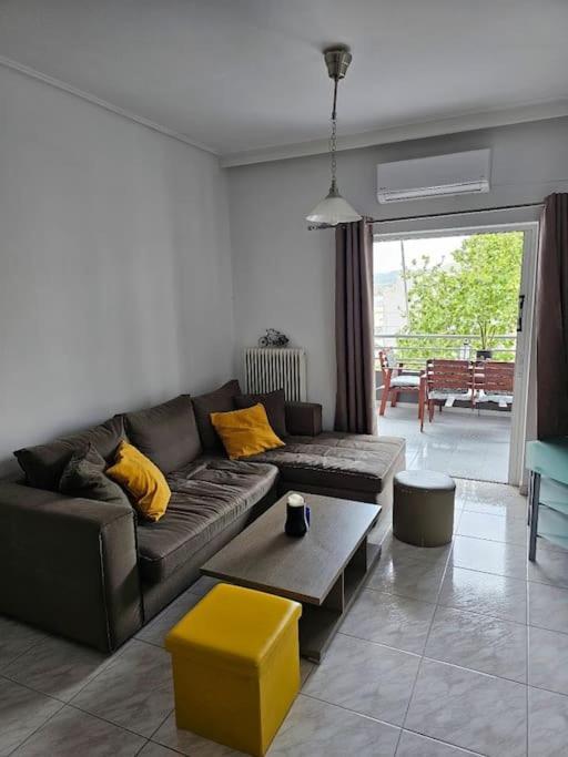 Seaside Apartment - Charlie'S House Халкида Экстерьер фото